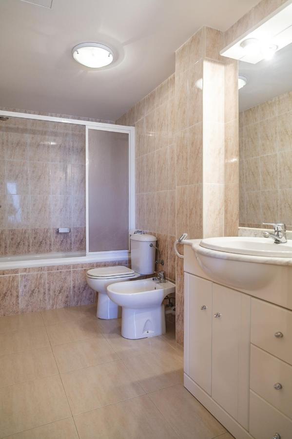 Uhc Village Park Apartments Salou Ngoại thất bức ảnh